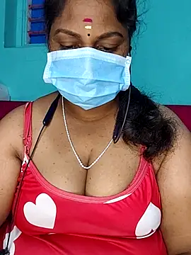 Snapshot of TamilSembaruthi143 chatting on February 2026 07:45:01 PM TamilSembaruthi143 online show from February 2026 07:45:01 PM