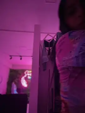 Snapshot of Sasha-18 chatting on February 2026 01:29:01 PM Sasha-18 online show from February 2026 01:29:01 PM