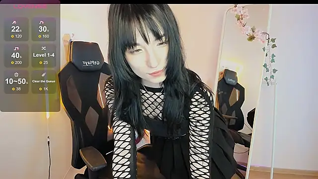 Snapshot of AliceeinWonderlanddd chatting on May 2026 02:09:02 AM AliceeinWonderlanddd online show from May 2026 02:09:02 AM