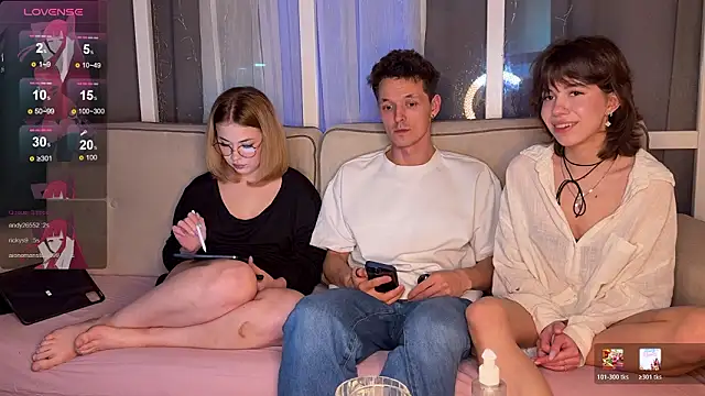 Snapshot of Three_Some_Dream chatting on February 2026 08:25:01 PM Three Some Dream online show from February 2026 08:25:01 PM