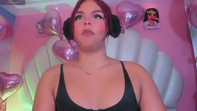 Snapshot of Maia_Hotts chatting on February 2026 12:13:02 PM Maia Hotts online show from February 2026 12:13:02 PM