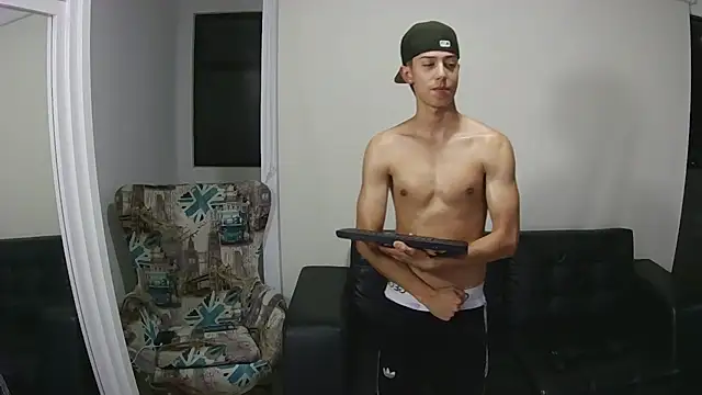 Snapshot of Matt_Jonnes chatting on February 2026 05:02:01 AM Matt Jonnes online show from February 2026 05:02:01 AM