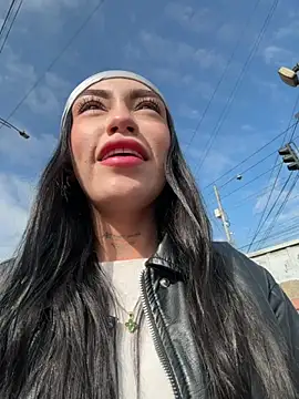 Bonny Eva online show from February 2026 01:41:02 PM