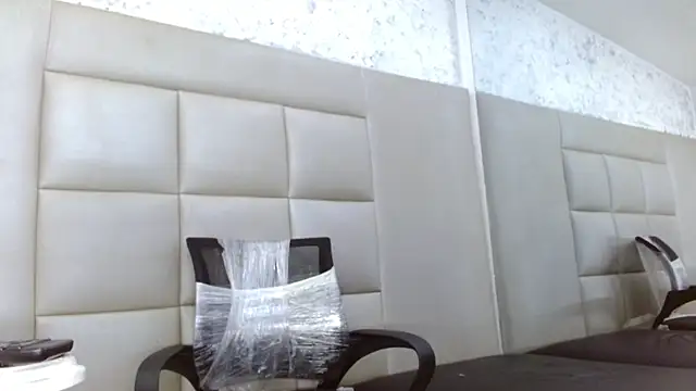 Snapshot of TonnyMarck chatting on February 2026 02:43:01 AM TonnyMarck online show from February 2026 02:43:01 AM