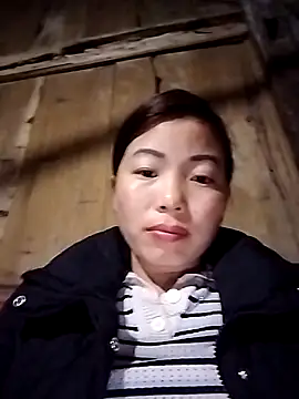 Ella-aa online show from February 2026 11:02:02 AM