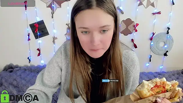 Snapshot of Elina_X chatting on June 2026 01:14:01 PM Elina X online show from June 2026 01:14:01 PM