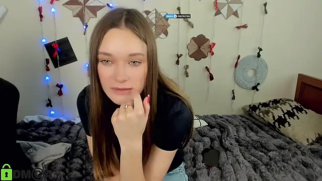 Snapshot of Elina_X chatting on July 2026 11:18:01 AM Elina X online show from July 2026 11:18:01 AM