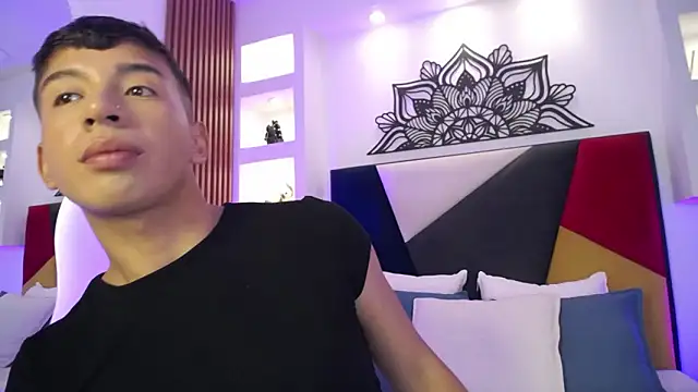 Snapshot of Fancy_Vixen chatting on February 2026 03:37:02 AM Fancy Vixen online show from February 2026 03:37:02 AM