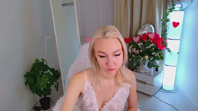 Snapshot of Audrey_Kiss chatting on February 2026 07:12:01 AM Audrey Kiss online show from February 2026 07:12:01 AM