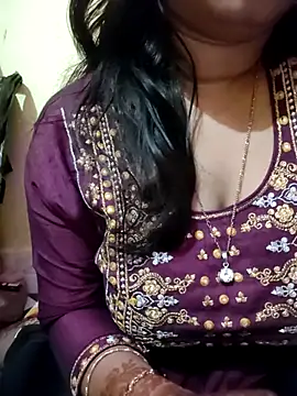 PARI51 online show from February 2026 09:00:02 PM