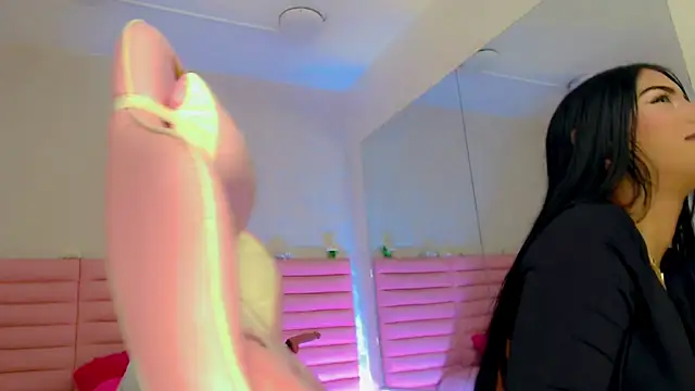 estefany squirt1 online show from February 2026 04:23:02 AM