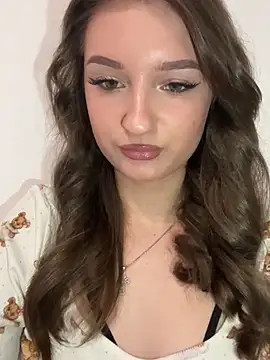 Green eyes lady online show from February 2026 11:53:02 AM