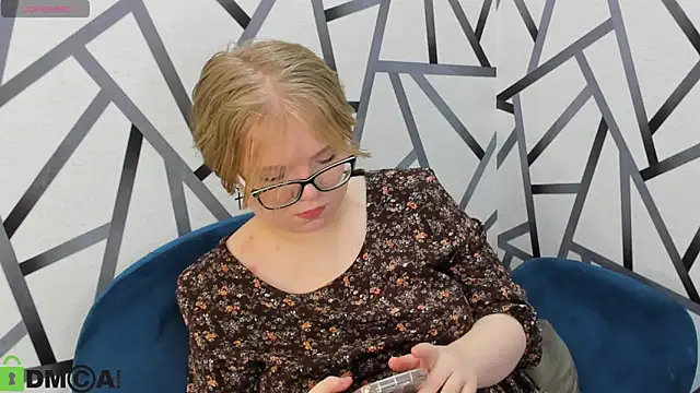 Snapshot of Lauraaa_Smith chatting on February 2026 01:45:01 AM Lauraaa Smith online show from February 2026 01:45:01 AM