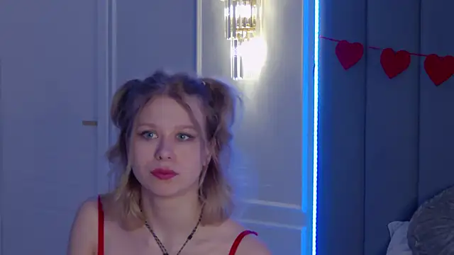 Snapshot of Ivy_Allen chatting on February 2026 06:16:01 PM Ivy Allen online show from February 2026 06:16:01 PM