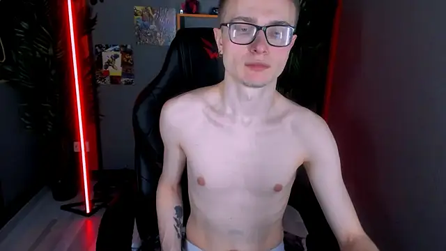 Snapshot of Emmit_Barker chatting on February 2026 03:29:02 PM Emmit Barker online show from February 2026 03:29:02 PM