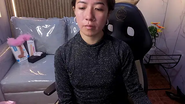 Lynn turner online show from February 2026 01:27:02 PM