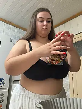 Snapshot of AlyaX_X chatting on February 2026 05:47:02 PM AlyaX X online show from February 2026 05:47:02 PM