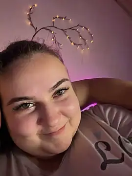 Snapshot of AlyaX_X chatting on February 2026 02:04:02 PM AlyaX X online show from February 2026 02:04:02 PM