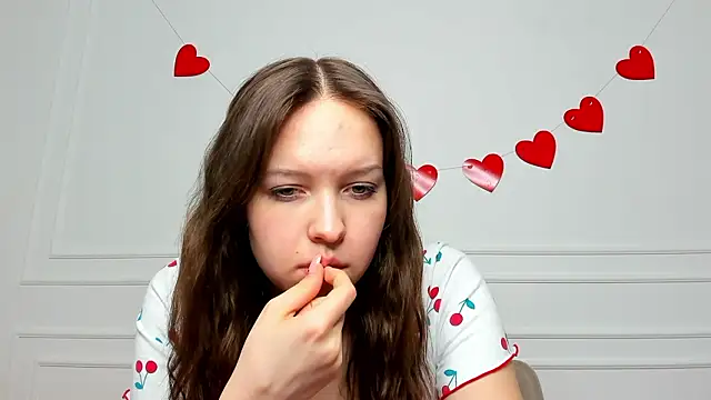 lunahush online show from February 2026 09:24:02 PM