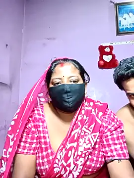 Snapshot of Fetish-Couple2 chatting on February 2026 08:21:01 PM Fetish-Couple2 online show from February 2026 08:21:01 PM