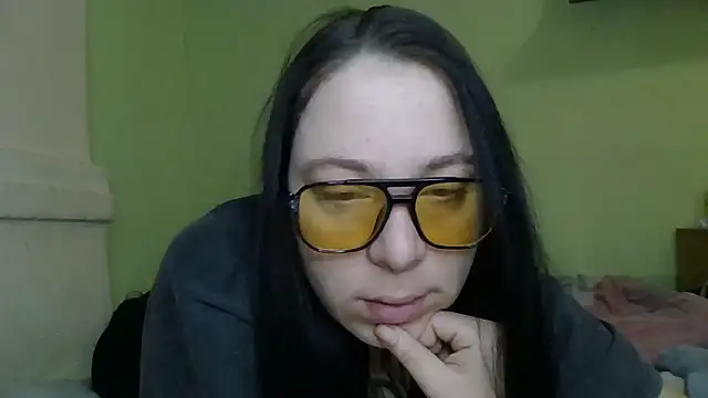 Snapshot of MillaSourety chatting on February 2026 08:53:01 AM MillaSourety online show from February 2026 08:53:01 AM