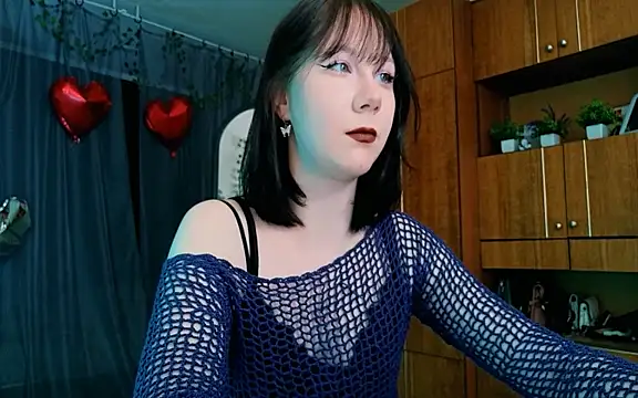 Snapshot of marty_bree chatting on February 2026 11:20:01 AM marty bree online show from February 2026 11:20:01 AM