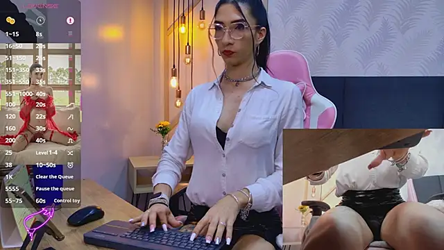 Snapshot of kylliefox_ chatting on April 2026 01:41:02 PM kylliefox online show from April 2026 01:41:02 PM
