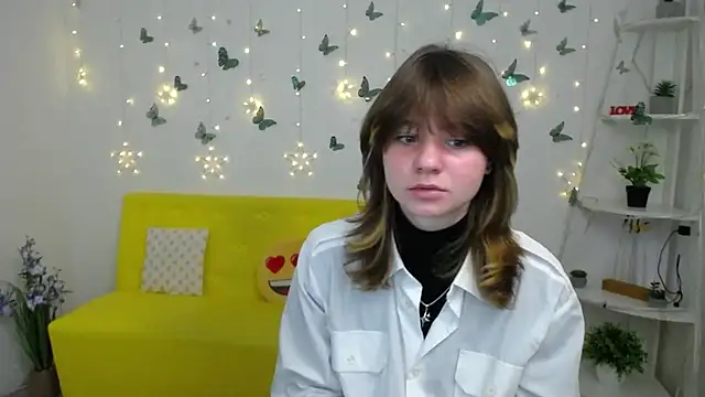 AnnaWest  online show from February 2026 06:25:02 AM