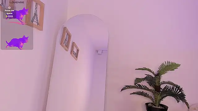 Snapshot of im_tiffany_ chatting on February 2026 04:28:02 AM im tiffany online show from February 2026 04:28:02 AM