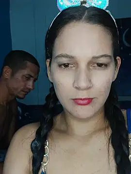 Snapshot of Perla_and_Maikol chatting on February 2026 12:07:01 AM Perla and Maikol online show from February 2026 12:07:01 AM