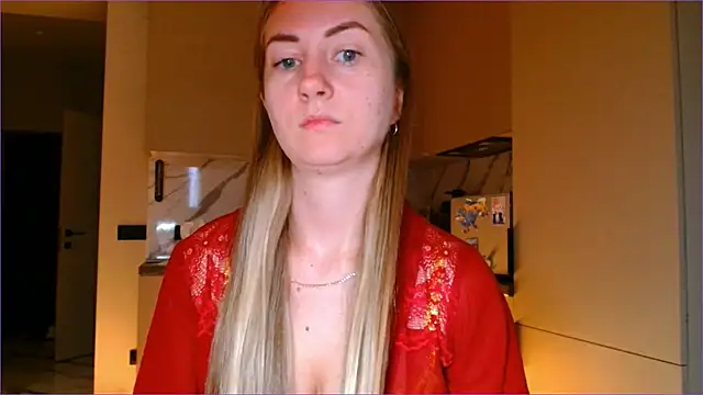 BluueSilk online show from November 2025 07:41:02 AM