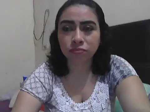 Snapshot of DalilahMx chatting on February 2026 04:33:01 PM DalilahMx online show from February 2026 04:33:01 PM