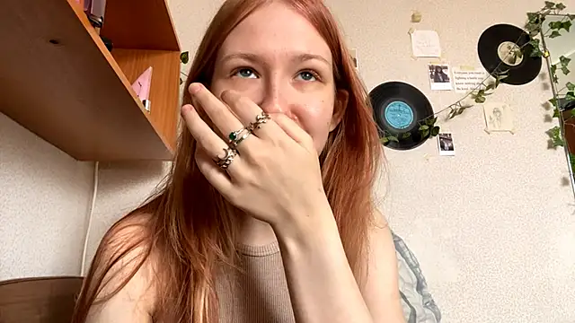 Snapshot of LaureenVielma chatting on February 2026 08:23:02 AM LaureenVielma online show from February 2026 08:23:02 AM