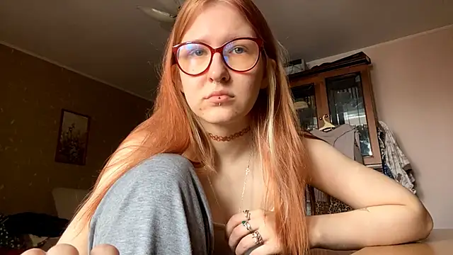 Snapshot of LaureenVielma chatting on March 2026 07:25:02 AM LaureenVielma online show from March 2026 07:25:02 AM