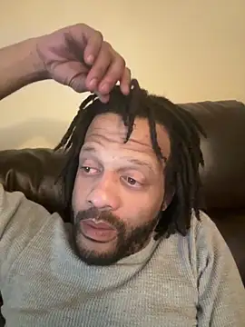 Snapshot of magic_man1085 chatting on February 2026 02:59:02 AM magic man1085 online show from February 2026 02:59:02 AM