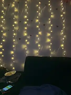 Snapshot of magic_man1085 chatting on February 2026 09:33:02 PM magic man1085 online show from February 2026 09:33:02 PM