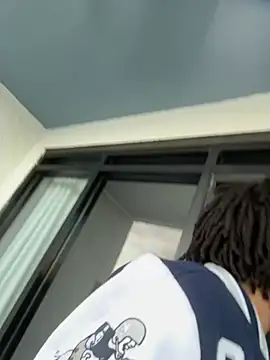 Snapshot of magic_man1085 chatting on February 2026 10:40:01 PM magic man1085 online show from February 2026 10:40:01 PM