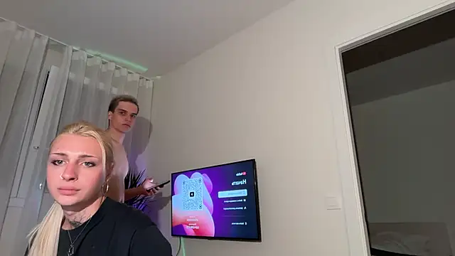 Snapshot of twl8vibe chatting on February 2026 10:50:01 PM twl8vibe online show from February 2026 10:50:01 PM