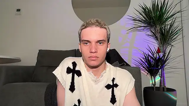 Snapshot of twl8vibe chatting on February 2026 04:40:02 PM twl8vibe online show from February 2026 04:40:02 PM