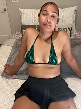 Snapshot of Jamalyce chatting on February 2026 02:53:01 AM Jamalyce online show from February 2026 02:53:01 AM