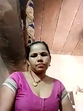 Snapshot of Pooja_sahu chatting on May 2026 06:32:03 AM Pooja sahu online show from May 2026 06:32:03 AM