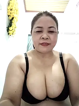 Snapshot of Baby-bigtits2026 chatting on May 2026 09:58:02 AM Baby-bigtits2026 online show from May 2026 09:58:02 AM