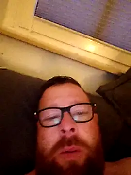 Snapshot of Schaschi_90 chatting on May 2026 06:57:02 PM Schaschi 90 online show from May 2026 06:57:02 PM
