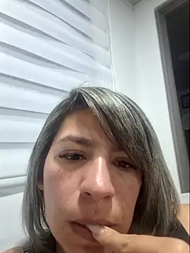 Ambar Cortes online show from February 2026 02:53:02 AM