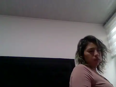 Ambar Cortes online show from March 2026 06:14:02 PM