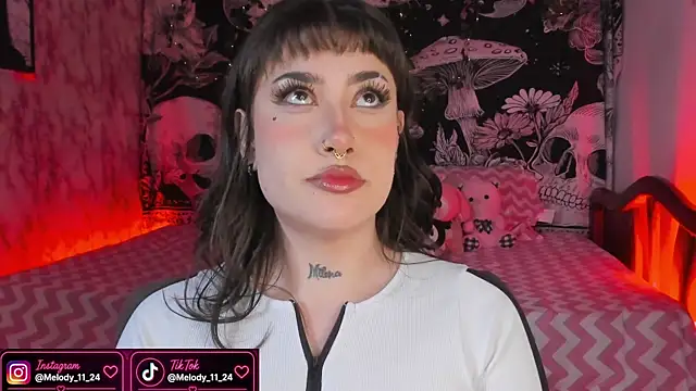 Snapshot of Tamara_uwu chatting on August 2026 10:01:02 PM Tamara uwu online show from August 2026 10:01:02 PM