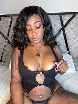 Snapshot of Denise_wolfe21 chatting on February 2026 04:52:02 PM Denise wolfe21 online show from February 2026 04:52:02 PM