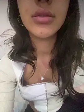 Nour-Lina online show from February 2026 12:48:02 PM