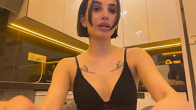 BlackFox V online show from February 2026 10:02:02 PM