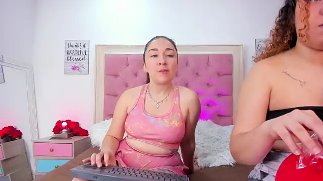 AmbarClarck online show from February 2026 12:02:01 PM